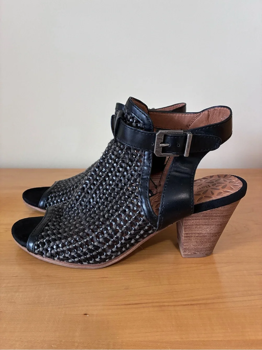 Bear Traps Rekita Shoes Sling Back Open Toe Woven Upper Block Heel Black Size 9